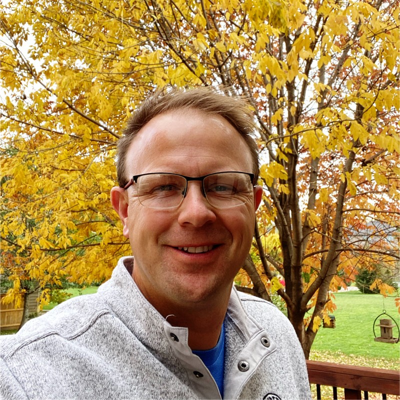 Brett Molden Headshot